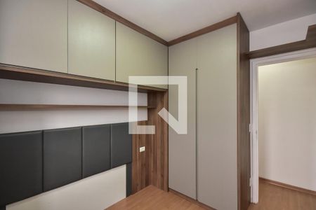 Quarto 1 de apartamento para alugar com 2 quartos, 56m² em Jardim Cláudia, São Paulo