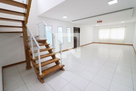 Sala de casa para alugar com 3 quartos, 162m² em Conceicao, Osasco