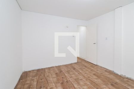 Quarto  de casa para alugar com 5 quartos, 520m² em Parada Xv de Novembro, São Paulo