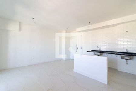 Sala/Cozinha de apartamento à venda com 1 quarto, 46m² em Centro, Campinas