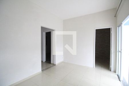 Sala de casa de condomínio para alugar com 2 quartos, 55m² em Tanque, Rio de Janeiro
