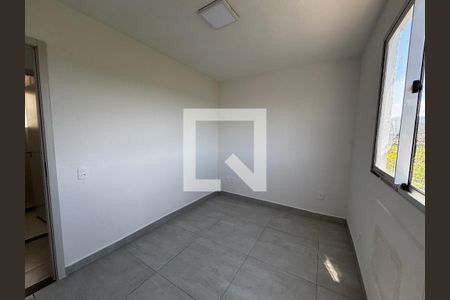 Quarto 1 de apartamento para alugar com 2 quartos, 47m² em Recreio dos Bandeirantes, Rio de Janeiro