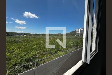 Quarto 1 de apartamento para alugar com 2 quartos, 47m² em Recreio dos Bandeirantes, Rio de Janeiro