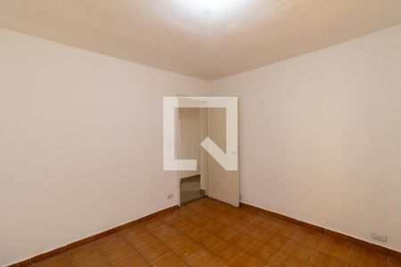 Casa 1 - Quarto 1 de casa à venda com 3 quartos, 135m² em Vila Nhocuné, São Paulo