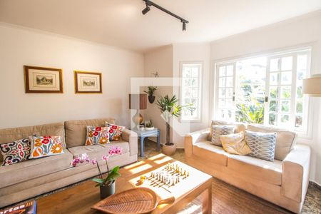 Sala de casa de condomínio à venda com 4 quartos, 573m² em Alphaville, Santana de Parnaíba
