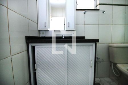 Banheiro de casa à venda com 1 quarto, 150m² em Irajá, Rio de Janeiro