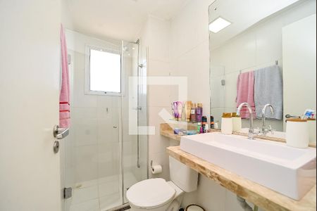Banheiro da Suíte de apartamento à venda com 3 quartos, 74m² em Jardim Itu, Porto Alegre