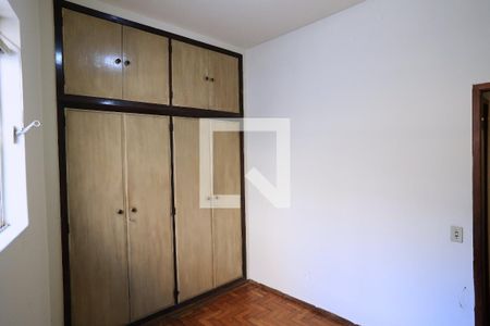Quarto 2 de apartamento para alugar com 3 quartos, 69m² em Cruzeiro, Belo Horizonte