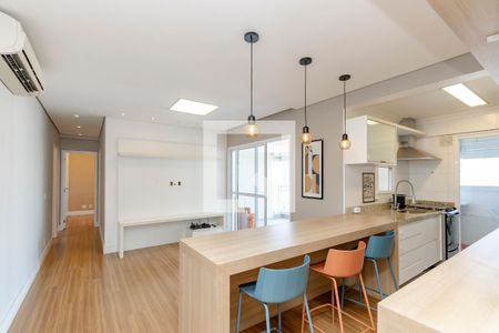 Sala de apartamento para alugar com 2 quartos, 80m² em Cidade Monções, São Paulo