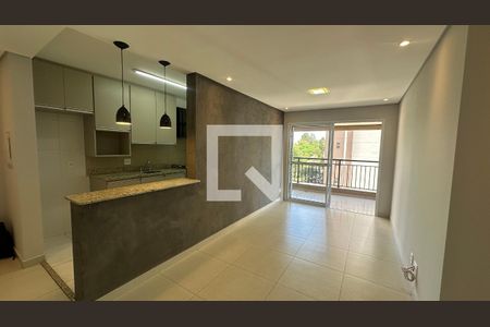 Sala de apartamento à venda com 2 quartos, 68m² em Empresarial 18 do Forte, Barueri