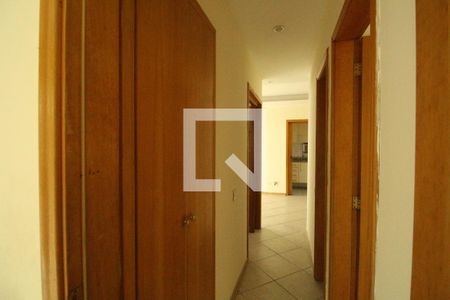 Corredor de apartamento para alugar com 3 quartos, 79m² em Freguesia (jacarepaguá), Rio de Janeiro