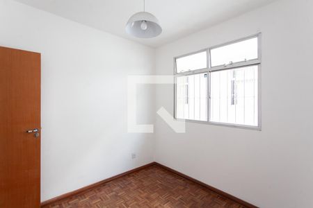 Quarto 1 de apartamento à venda com 3 quartos, 64m² em Santa Amélia, Belo Horizonte