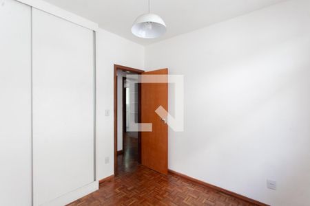 Quarto 1 de apartamento à venda com 3 quartos, 64m² em Santa Amélia, Belo Horizonte