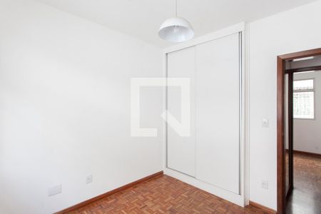 Quarto 1 de apartamento à venda com 3 quartos, 64m² em Santa Amélia, Belo Horizonte