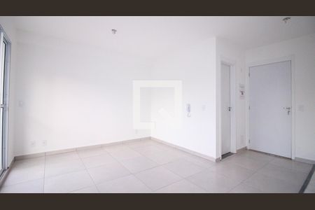 Sala/Cozinha de apartamento para alugar com 1 quarto, 28m² em Vila Ema, São Paulo