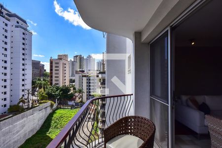 Varanda de apartamento à venda com 3 quartos, 157m² em Real Parque, São Paulo