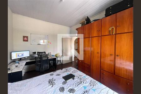 Casa à venda com 7 quartos, 180m² em Jardim Trussardi, São Paulo