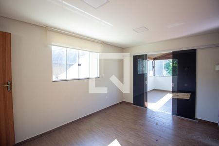 Escritório de casa para alugar com 4 quartos, 245m² em Fonte Grande, Contagem