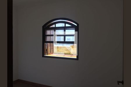 Casa à venda com 4 quartos, 300m² em Parque Monte Alegre, Taboão da Serra
