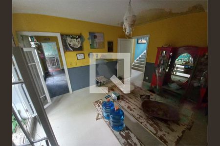 Casa à venda com 6 quartos, 600m² em Jardim Vitoria Regia, São Paulo
