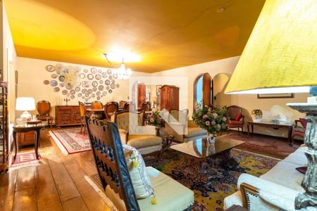 Casa à venda com 3 quartos, 455m² em Alto de Pinheiros, São Paulo