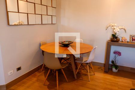 Sala de apartamento à venda com 2 quartos, 59m² em Vila Quitauna, Osasco