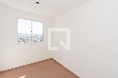 Quarto 2 de apartamento para alugar com 2 quartos, 47m² em Novo Riacho, Contagem