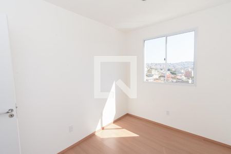 Quarto 2 de apartamento para alugar com 2 quartos, 47m² em Novo Riacho, Contagem