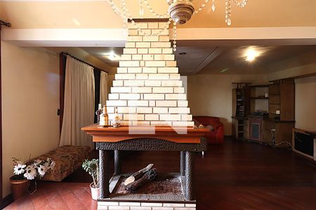 Sala de casa para alugar com 4 quartos, 412m² em Jardim São Pedro, Porto Alegre
