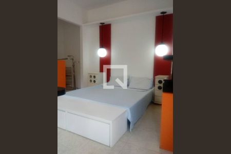 Casa à venda com 5 quartos, 210m² em Vargem Pequena, Rio de Janeiro