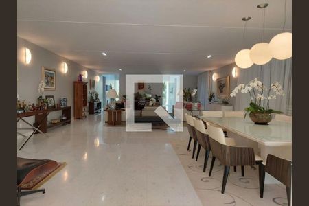 Casa à venda com 4 quartos, 1500m² em Barra da Tijuca, Rio de Janeiro