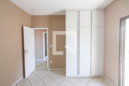 Quarto  de apartamento para alugar com 2 quartos, 98m² em Santa Mônica, Uberlândia