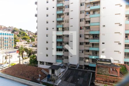 Vista da Sala de apartamento à venda com 2 quartos, 75m² em Ingá, Niterói
