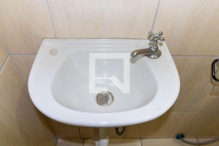 Banheiro de apartamento para alugar com 1 quarto, 40m² em Jardim Sapopemba, São Paulo