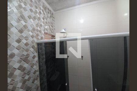 Banheiro da Suíte 1 de casa para alugar com 2 quartos, 80m² em Cidade Náutica, São Vicente