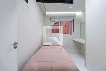 Quarto 1 de apartamento para alugar com 2 quartos, 49m² em Vila Andrade, São Paulo