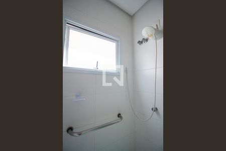 Banheiro da Suíte de casa de condomínio para alugar com 3 quartos, 220m² em Jardim Residencial Mont Blanc, Sorocaba