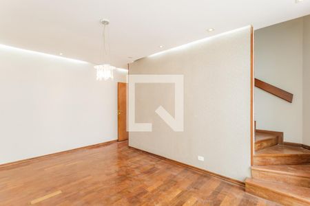Sala de casa à venda com 3 quartos, 180m² em Planalto Paulista, São Paulo