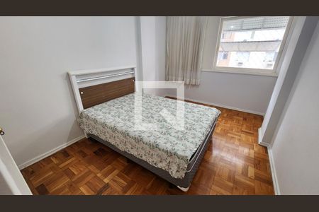 Quarto 1 de apartamento para alugar com 2 quartos, 66m² em Gonzaga, Santos
