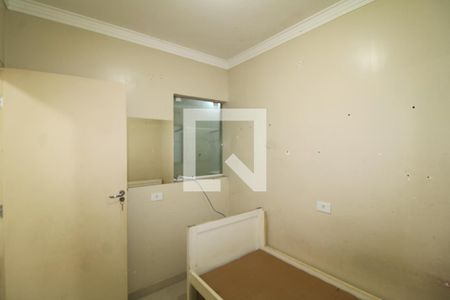 Quarto 2 de casa para alugar com 3 quartos, 150m² em Vila Vitorio Mazzei, São Paulo