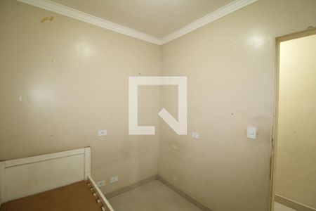 Quarto 2 de casa para alugar com 3 quartos, 150m² em Vila Vitorio Mazzei, São Paulo