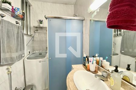 Banheiro de apartamento à venda com 1 quarto, 38m² em Copacabana, Rio de Janeiro