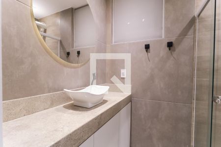 Banheiro de apartamento à venda com 1 quarto, 60m² em Piedade, Rio de Janeiro