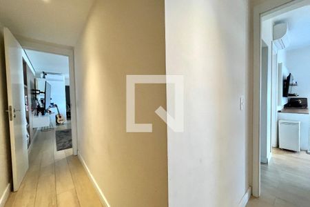 Corredor de apartamento à venda com 2 quartos, 95m² em Mirandópolis, São Paulo