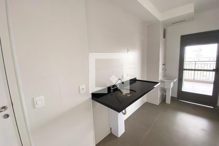 Sala/Cozinha de apartamento à venda com 2 quartos, 77m² em Pinheiros, São Paulo