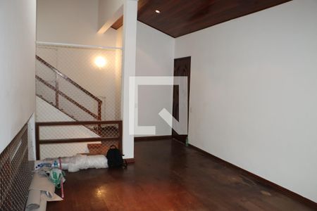 Casa de Condomínio para alugar com 4 quartos, 290m² em Granja Viana Ii, Cotia