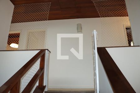 Casa de Condomínio para alugar com 4 quartos, 290m² em Granja Viana Ii, Cotia