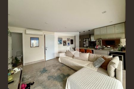 Sala de apartamento para alugar com 3 quartos, 125m² em Jardim das Acacias, São Paulo