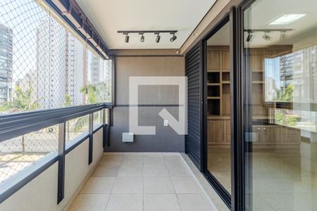 Varanda de apartamento à venda com 2 quartos, 84m² em Pinheiros, São Paulo