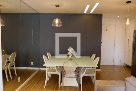 Sala de apartamento à venda com 2 quartos, 61m² em Continental, Osasco